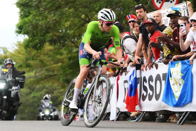 Tadej Pogačar újra megcsinálta, 104 kilométerről indított támadással védte meg a világbajnoki címét