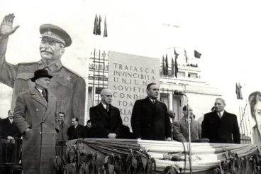 Kommunizmus és diktatúra Romániában 4: Királypuccstól az első kommunista ellenőrzés alatt álló kormányig