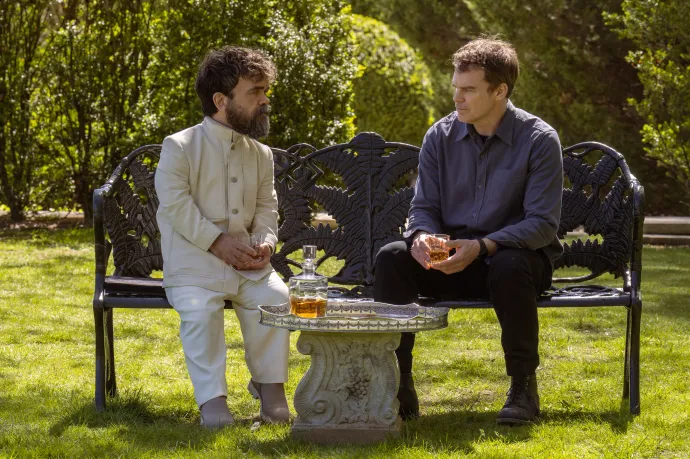 Peter Dinklage és Michael C. Hall a Dexter: Feltámadásban – Fotó: SkyShowtime