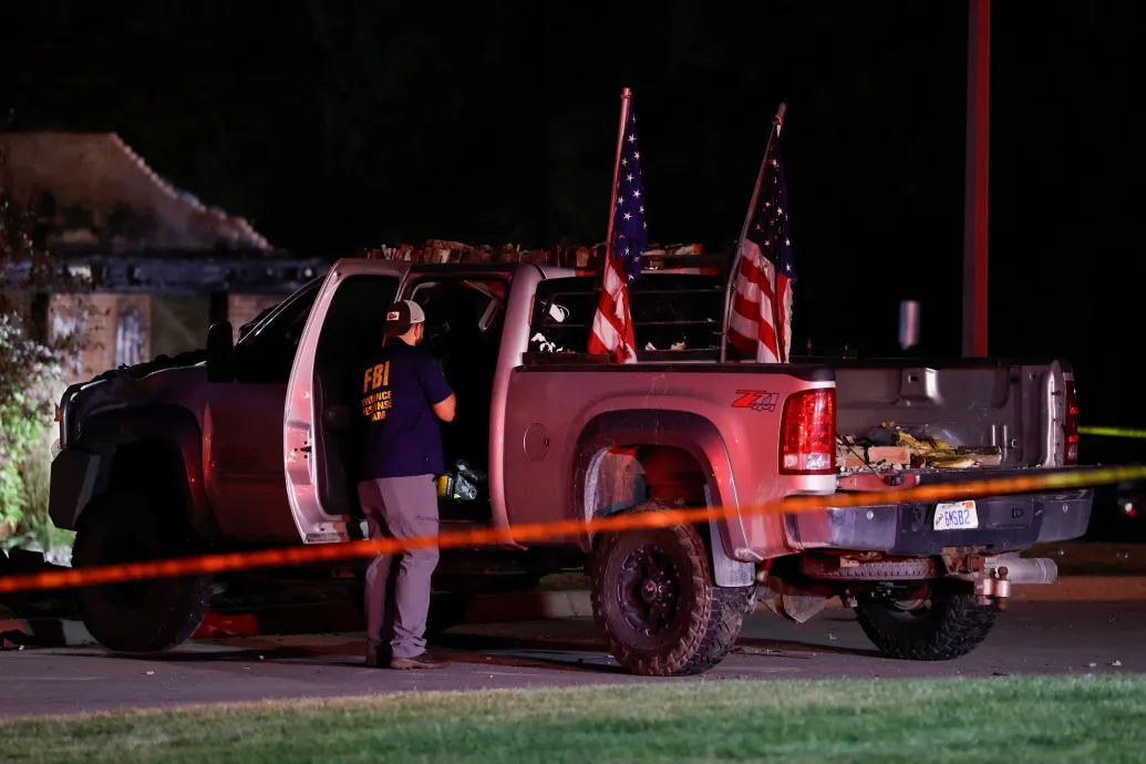 Kisteherautóval hajtott a templomba, majd tüzet nyitott Michiganben egy volt tengerészgyalogos