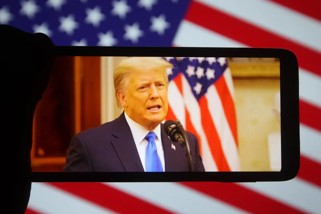 A YouTube 24,5 millió dollárt ad, hogy rendezze Trumppal a cenzúraügyét
