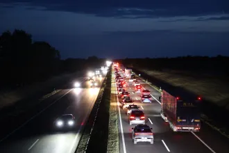 Ezért lenne hülyeség 140 km/órára emelni a sebességhatárt a magyar autópályákon