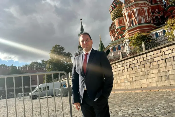 Szeretettel Moszkvából: az MCC diplomáciai vezetője odautazott, és elmondta, micsoda lehetőségeket kínál az orosz hadsereg