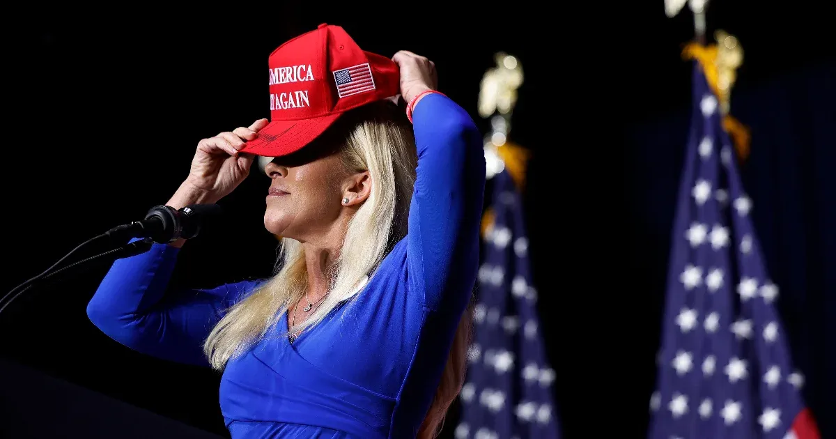 MAGA-hasadás: Trump egyik kedvence megindult a Fehér Ház ellen
