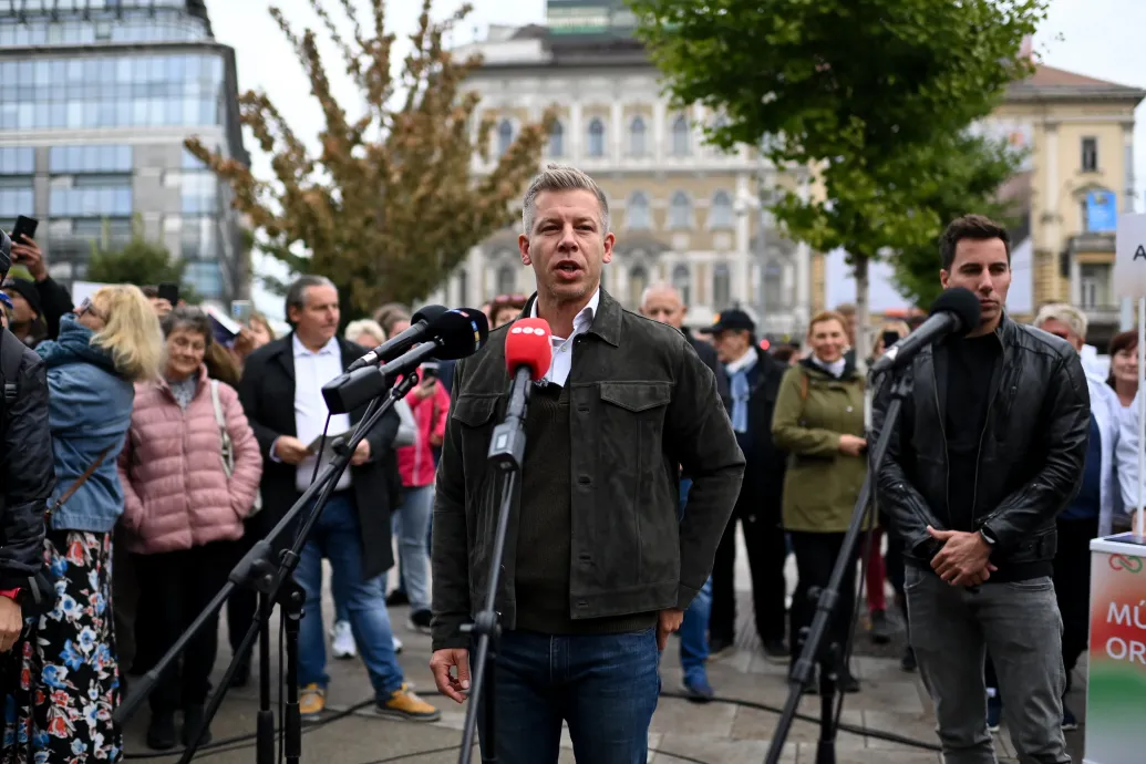 Elindult Magyar Péter Nemzet Hangja akciója, amiben adócsökkentésről és gyerekbántalmazásokról kérdez