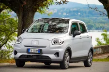 Az olaszországi roncsprémiummal akár egy elektromos kerékpár áráért is lehet villanyautót kapni