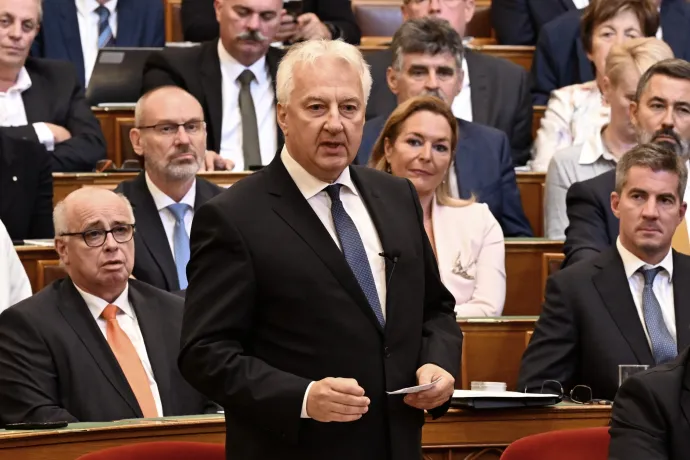 Semjén Zsolt szerint a kormányoldal is felelős a karaktergyilkosságok elterjedésében