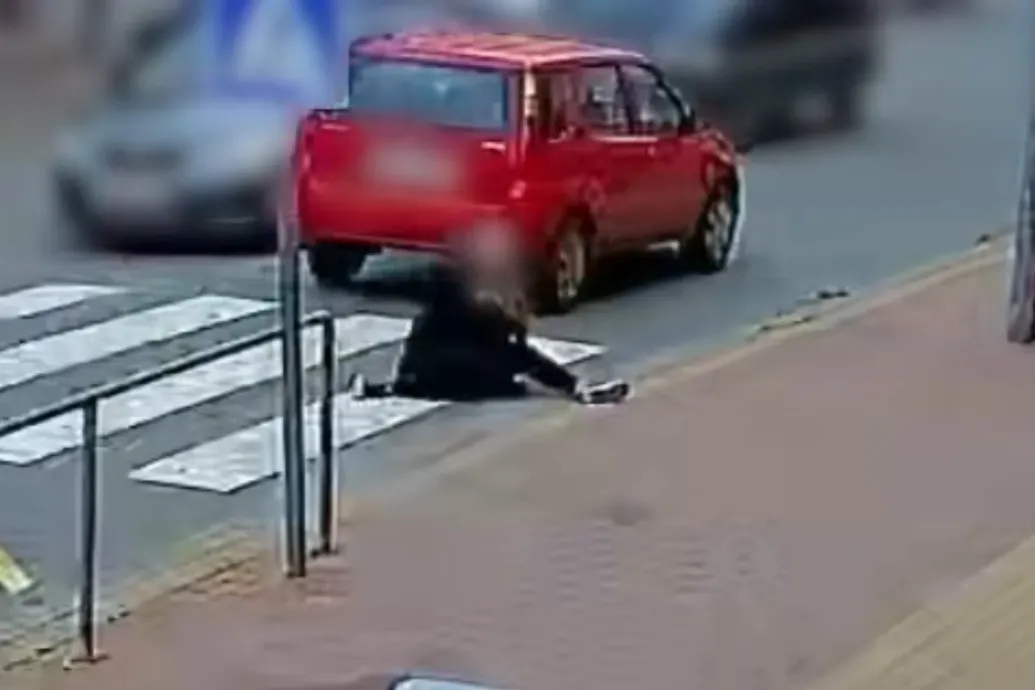 A zebrán gázolta el a diáklányt, majd továbbhajtott a sofőr – vádat emeltek ellene
