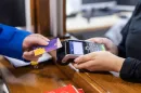 Évekkel ezelőtt felmondták a szerződést a kártyás terminálra, most több millió forintos kötbérrel kopogtat a szolgáltató