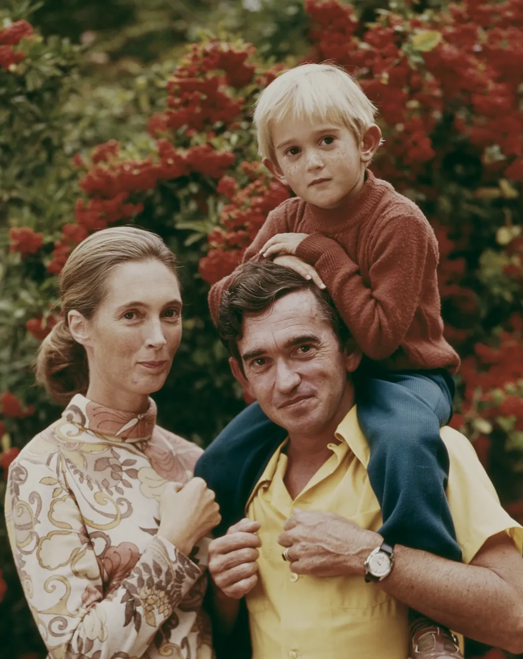 Fiával és férjével, Hugo van Lawickkel 1976-ban – Fotó: Walt Disney Television / Getty Images