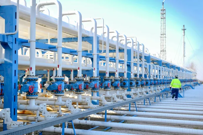 Hungary to buy 400 million cubic meters of French LNG annually, FM announces