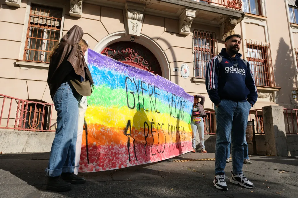Több mint 25 ezren kérték a rendőrséget, hogy biztosítsák a Pécs Pride-ot, de senki sem vette át a petíciót