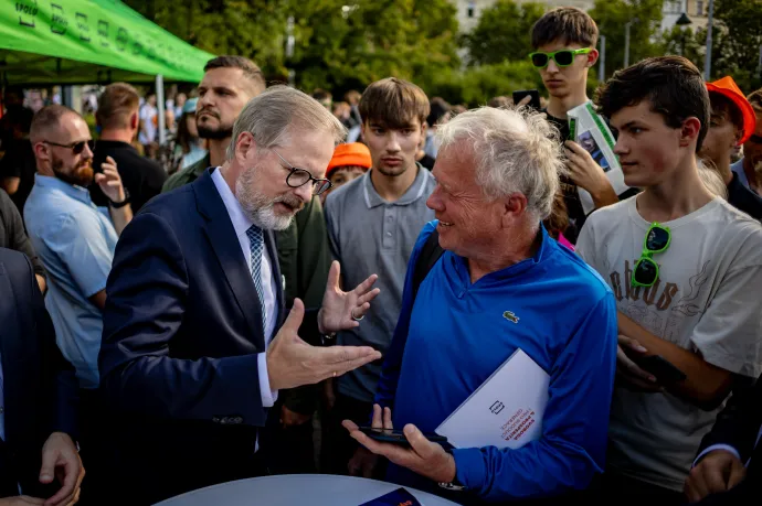 Petr Fiala cseh miniszterelnök egy prágai választási nagygyűlésen, 2025. szeptember 3-án – Martin Divisek / EPA / MTI