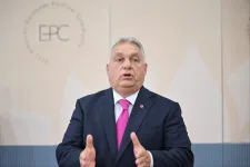 Orbán: Nem vagyunk tolvajok