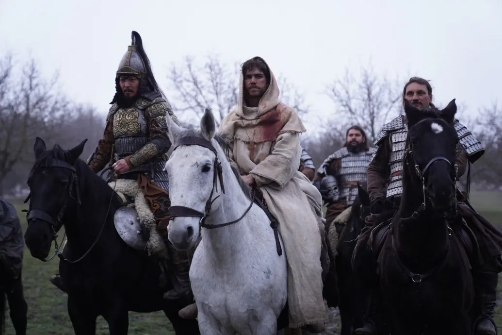 A tatárjárásról szóló filmben úgy beszélnek a magyarok, ahogy a kormány szól hozzájuk az M1-en
