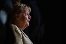 Angela Merkel: Orbán miniszterelnök úr furcsa játékot játszott