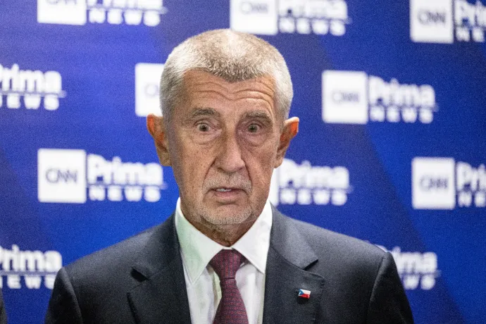 Olyan jól takarékoskodott a cseh kormány, hogy most belebukhat