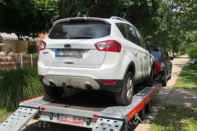Ákosnak rejtett sérüléssel adtak el egy Ford Kugát, hat év pereskedés után nyert, a kártérítés viszont aprópénz volt