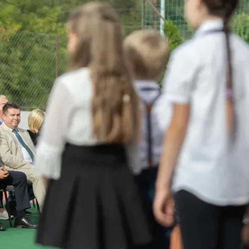 Nemcsak az iskola színvonala fontos, hanem a közösségi, lakosságmegtartó szerepe is