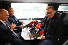 Sándor, mikor fejezitek be a ti részeteket? – kérdezte Vučić Csepreghy Nándortól Belgrádból Szabadkára robogva