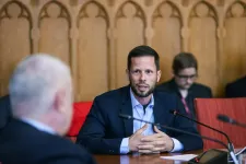 A rendőrség egy mondatban válaszolt az MNB-ügyről feltett júliusi kérdésre Tordai Bencének