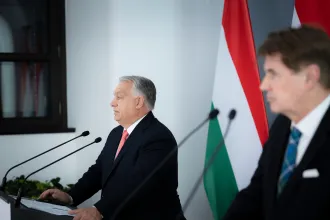 Orbán: A kis- és közepes vállalkozások is kapnak fix 3 százalékos hitelt
