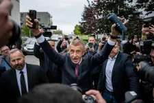 Orbán szövetségese nyerte a cseh választásokat, annyira, hogy elsőre el sem hitte, de így is koalícióra szorul