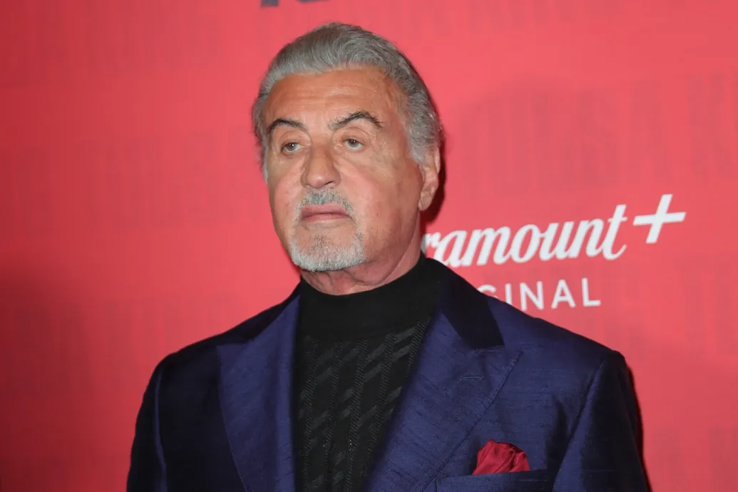 A 79 éves Stallone mesterséges intelligenciával fiatalíttaná magát 18 évesre egy Rambo-előzményfilmhez