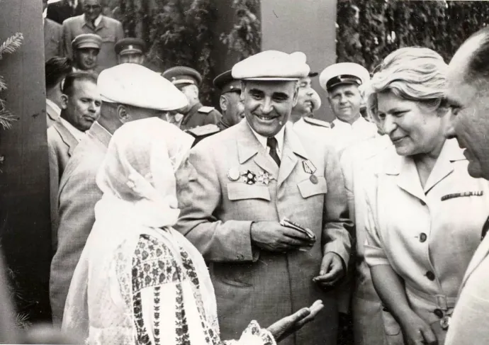 Gheorghe Gheorghiu-dej és Ana Pauker az 1952. augusztus 23-i ünnepségeken – Fotó: IICMER