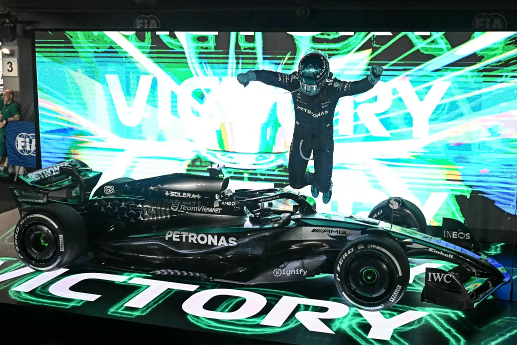 Világbajnokot avattak Szingapúrban, a McLaren előnye már behozhatatlan a konstruktőri bajnokságban