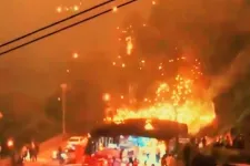 Kigyulladt drónok potyogtak az égből, hiba lépett fel egy kínai drónshow közben