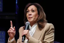 Az amerikaiak jelentős része továbbra sem tud elképzelni női elnököt az ország élén