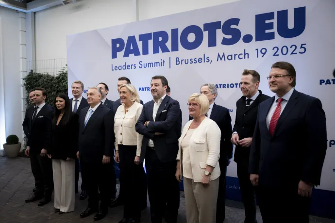 Orbán Viktor miniszterelnök, Marine Le Pen, a francia Nemzeti Tömörülés (RN) vezetője, Matteo Salvini olasz miniszterelnök-helyettes és Gál Kinga, a Patrióták Európáért európai parlamenti képviselőcsoport első alelnöke (elöl, b-j) a Patrióták Európáért pártcsoport EU-csúcs előtti egyeztetésén Brüsszelben 2025. március 19-én – Fotó: Fischer Zoltán / Miniszterelnöki Sajtóiroda / MTI