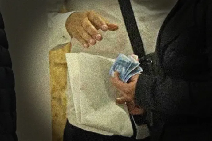 Pénzátadás, kamujelöltek, ügyeskedés – káosz a tiszaburai választáson