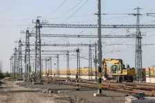 5000 közbeszerzés adatait nézték végig, 15 százalékos felárat találtak a NER-es nyerteseknél