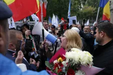 Az utcán randalírozó járványtagadótól az EP botránypolitikusáig: elveszítheti mentelmi jogát Diana Șoșoacă