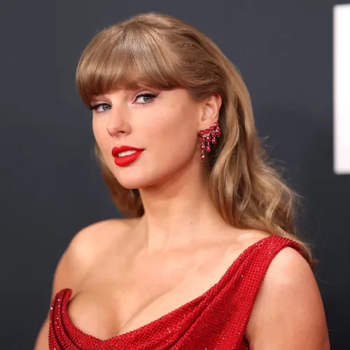 Taylor Swift szerint az is segít neki, ha valaki szidja az új lemezét