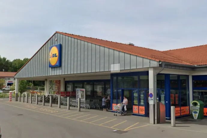 Kirúghatják a bolti lopáson kapott nógrádi kormánytisztviselőt