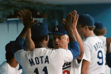 Honnan ered a magasban összecsapós pacsi?