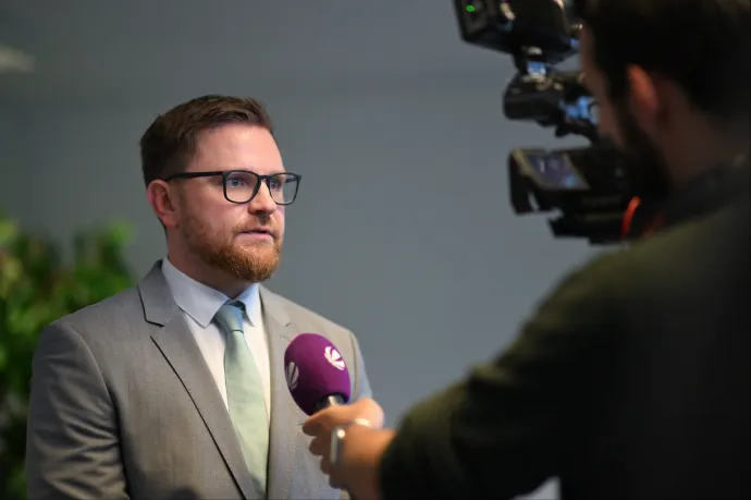 Örökbe fogadott lánya késelhette meg Herdecke újonnan megválasztott polgármesterét