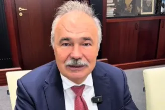 Nagy István kibontott egy Labubut, majd feltette a kérdést: Hol marad a józan ész?