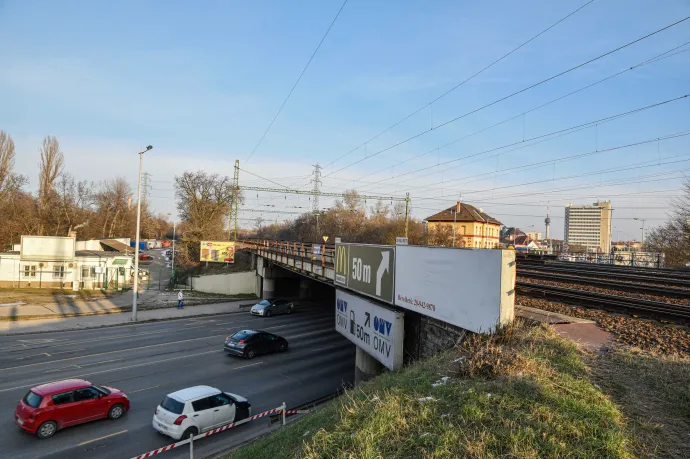 A lakhatás világnapján a Metropol elővett egy régi témát, a népligeti hajléktalanokat pécézték ki