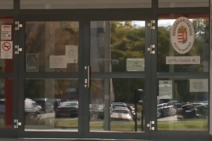 Kiskorú lányoktól csalt ki intim képeket a biztonsági őr, aki rendőrnek adta ki magát