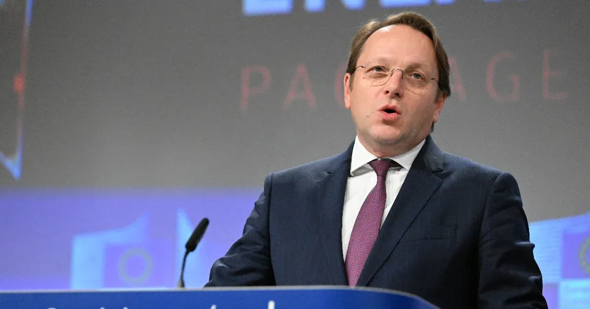 Az Európai Bizottság belső csoporttal vizsgálja, kémkedett-e ellene a magyar hírszerzés
