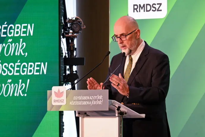 Kelemen Hunor, az RMDSZ elnöke köszönti a kongresszus résztvevőit – Fotó: Tamás Zsófia / Transtelex