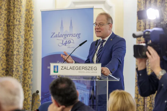 Navracsics szerint módosíthatják az önkormányzati törvényt