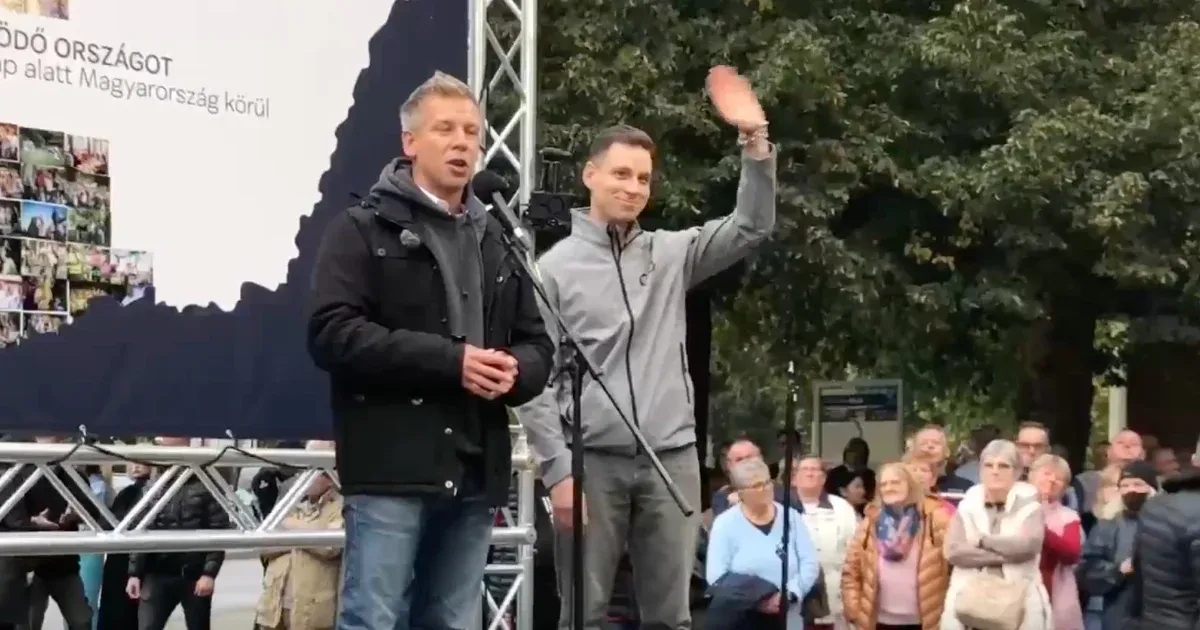 Felszólalt a Tisza Párt bajai eseményén az orvos, aki a diplomaosztóján az összedőlés szélén álló egészségügyről beszélt
