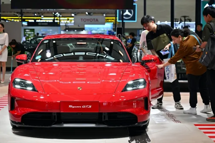 Megállíthatatlannak tűnik a Porsche kiszorulása a kínai autópiacról