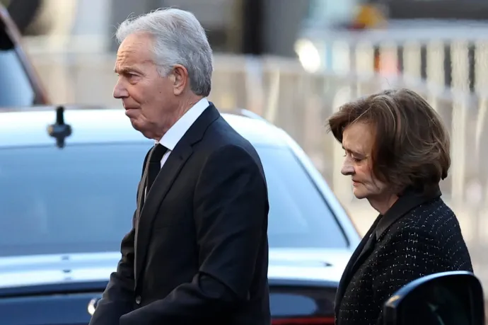 Tony Blair még kormányfőként találkozott Jeffrey Epsteinnel nyilvánosságra hozott dokumentumok szerint