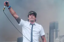 Megölték a börtönben a Lostprophets zenekar pedofil énekesét